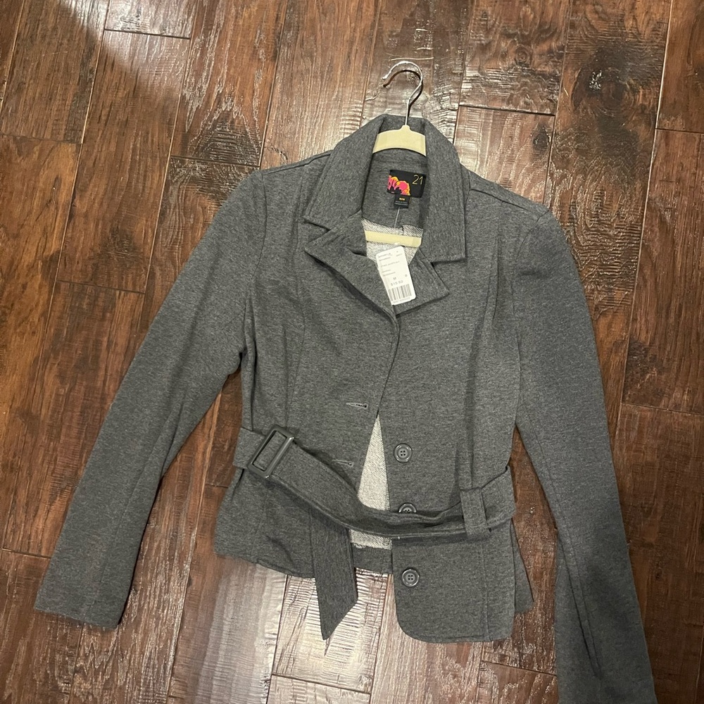 Forever 21 jacket NWT size M